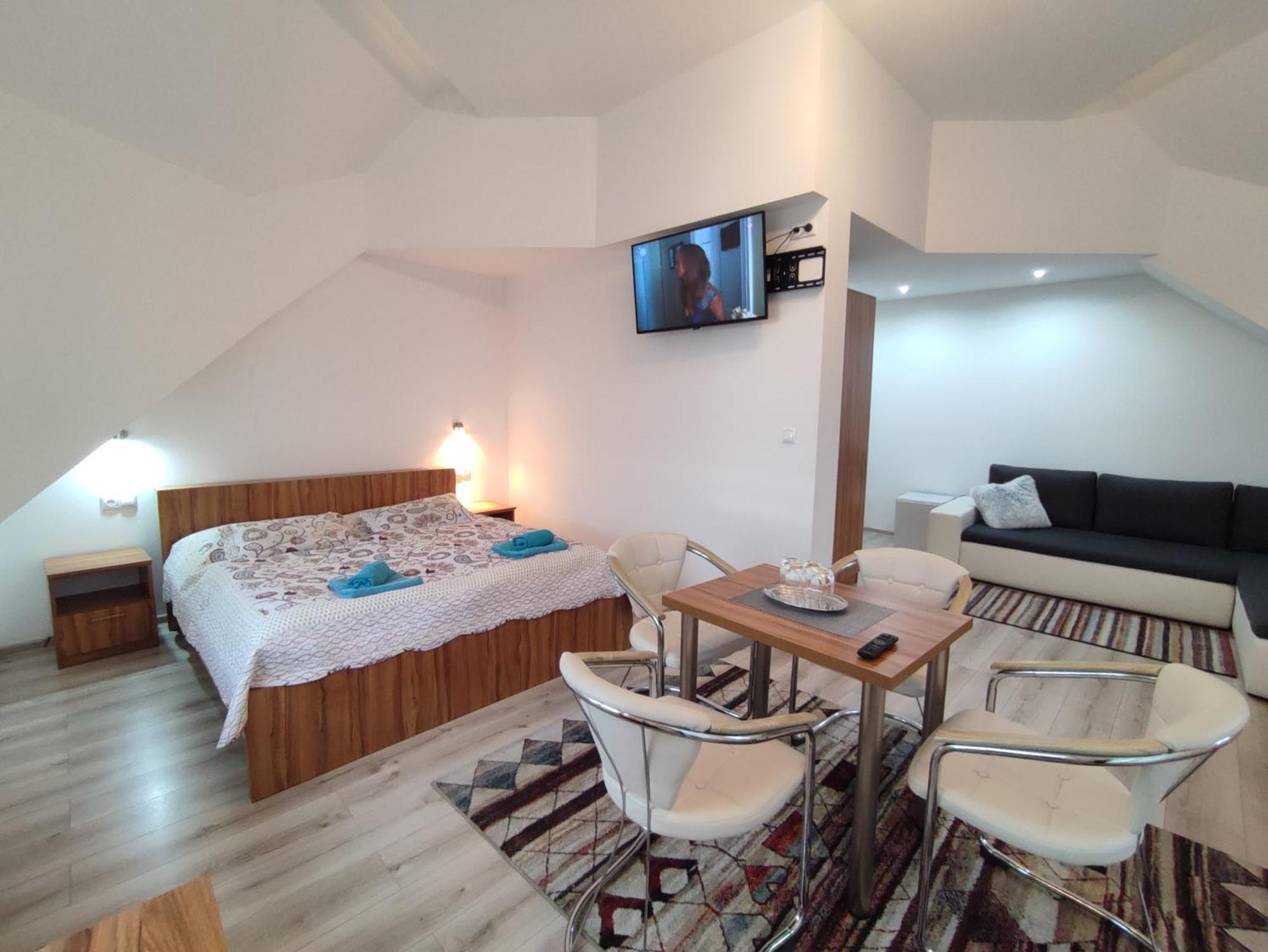 Hotel Vysehrad Turčianske Teplice 外观 照片