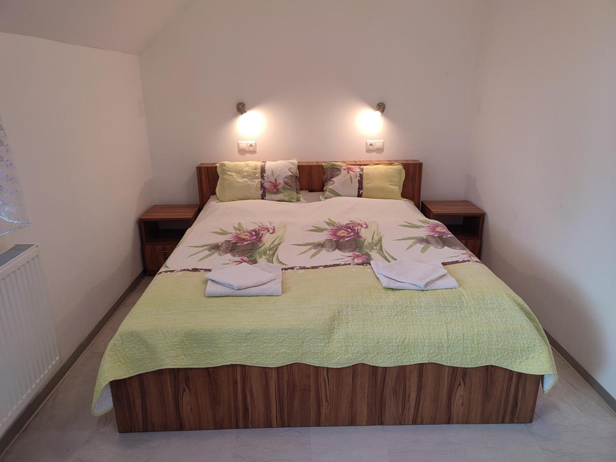 Hotel Vysehrad Turčianske Teplice 外观 照片